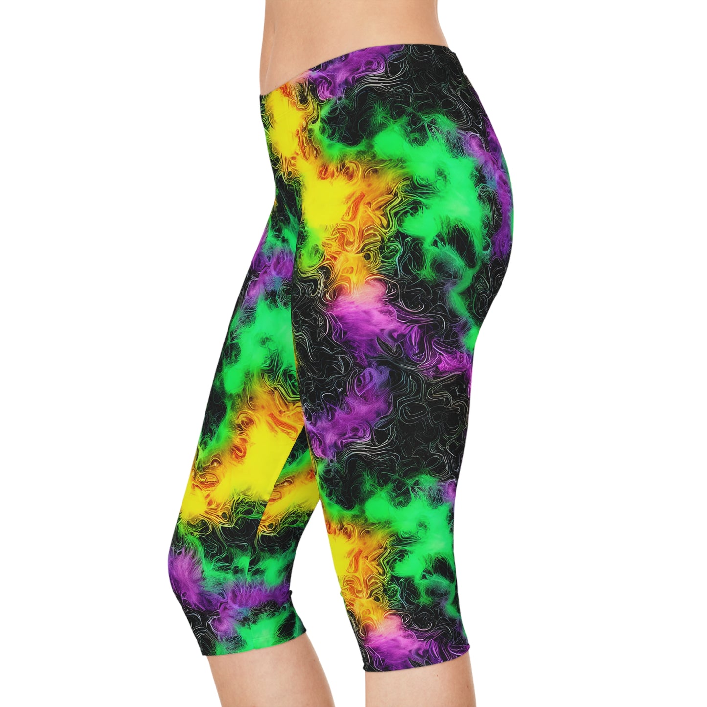 Women's Capri Leggings (AOP)